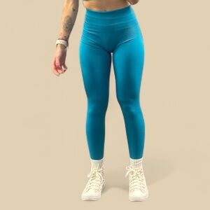 Alphalete Vibrant Teal High-Waisted Leggings